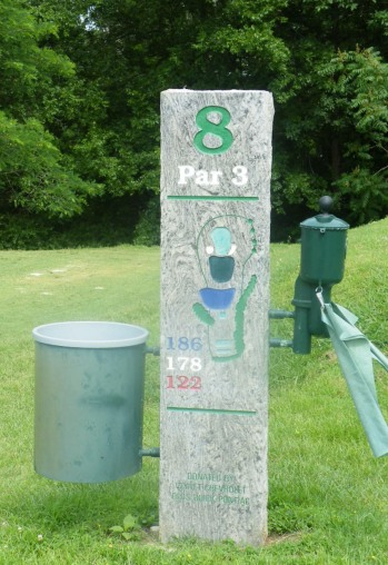 Hole 8 tee marker